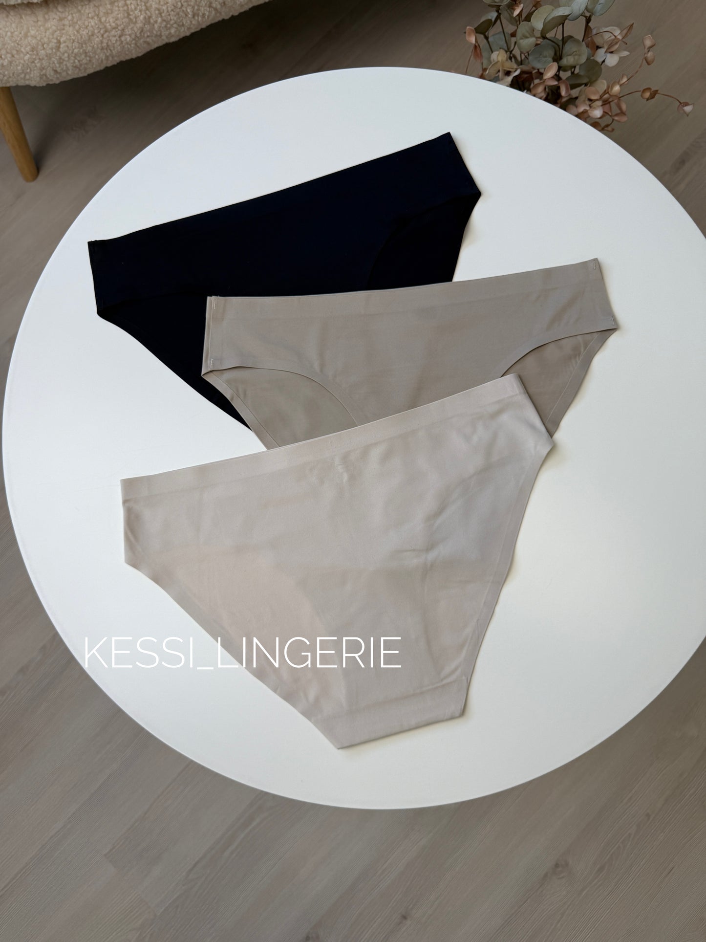 Безшовні сліпи (00875)