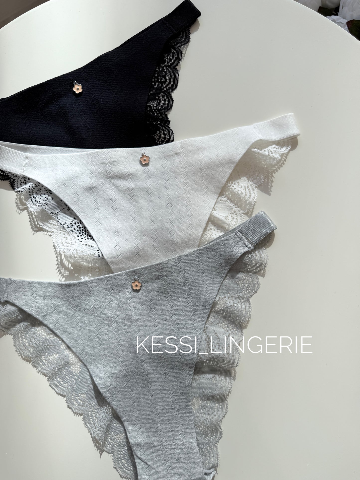 Сліпи з мереживом (00919)