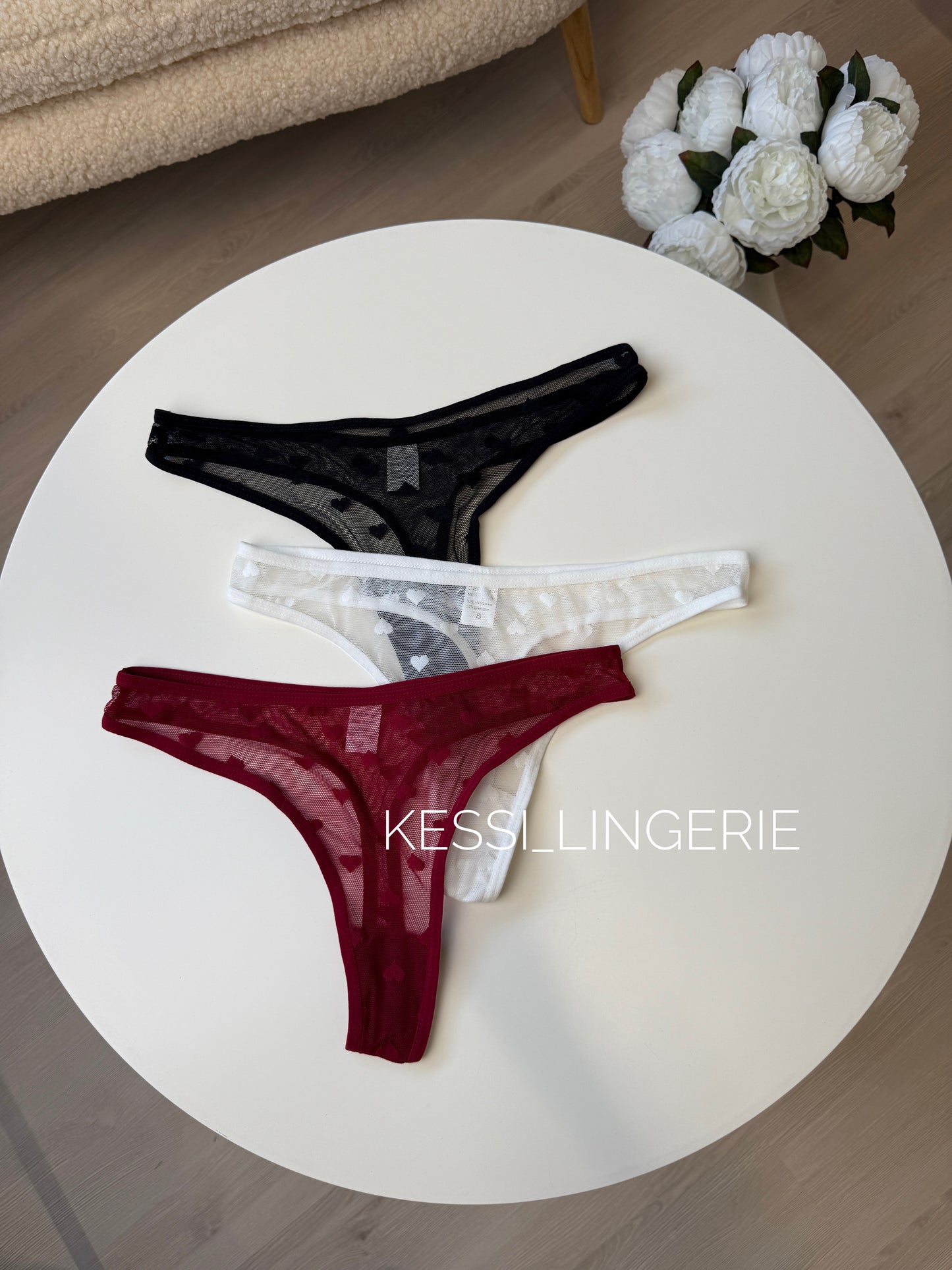 Стрінги в сіточку (00847)