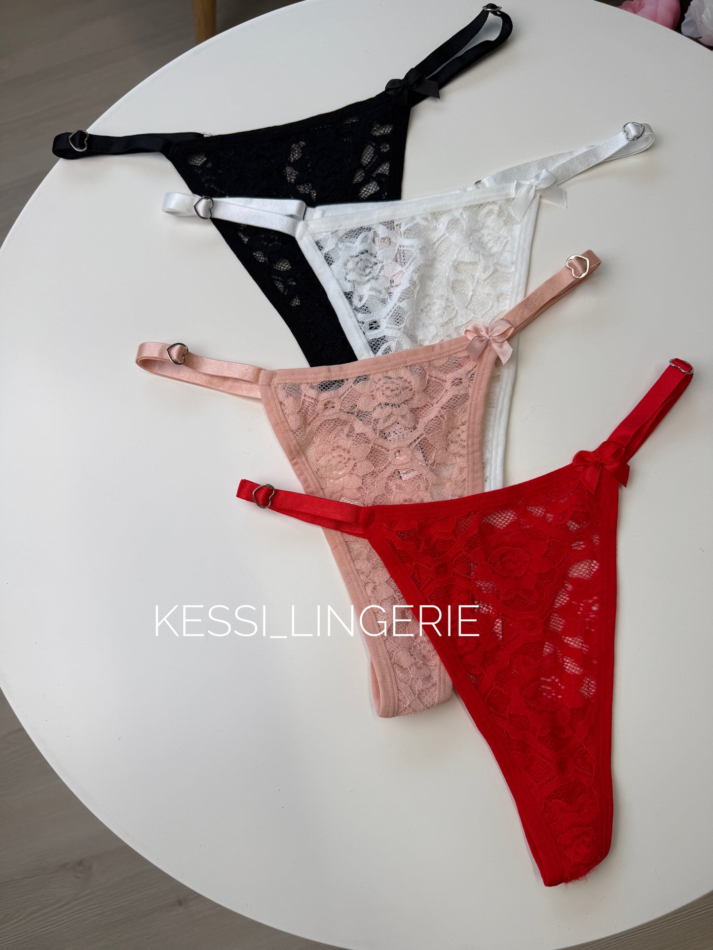 Мереживні стрінги (00893)