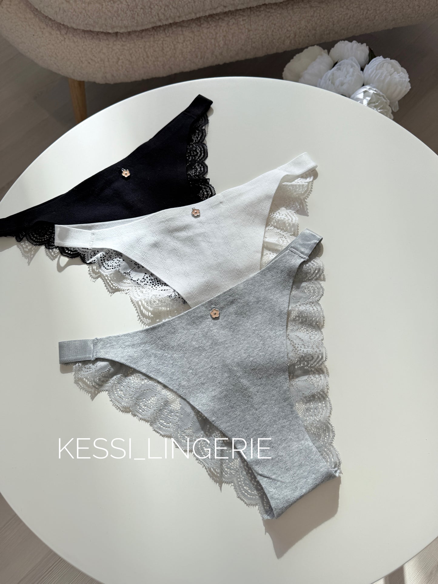 Сліпи з мереживом (00919)