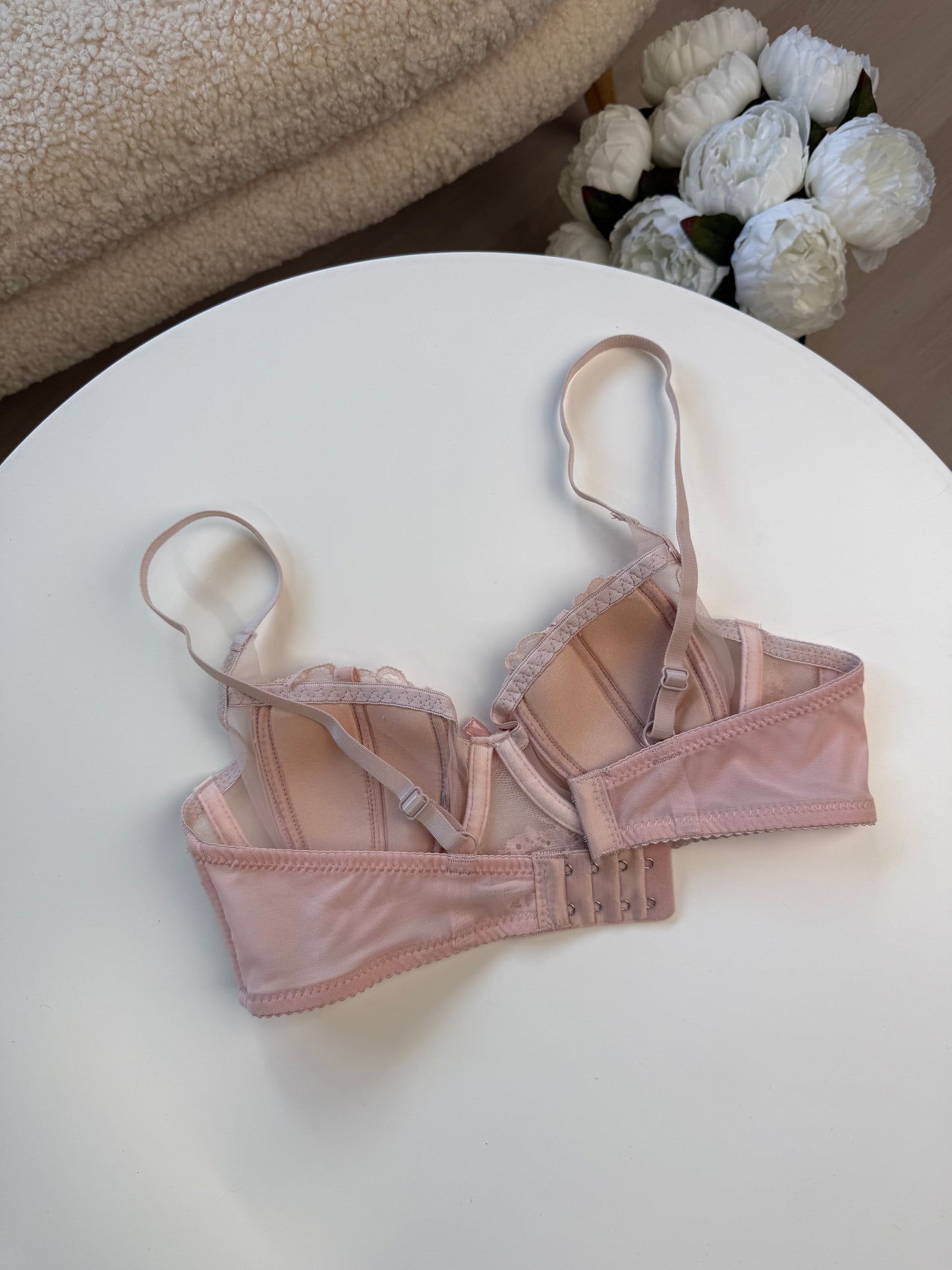 Мереживний бюстгальтер (Є ДЕФЕКТ)