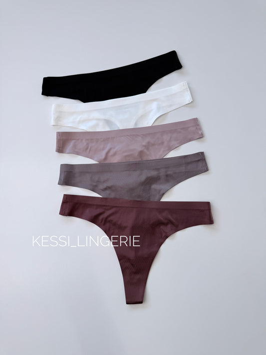 Гладкі стрінги (00896)