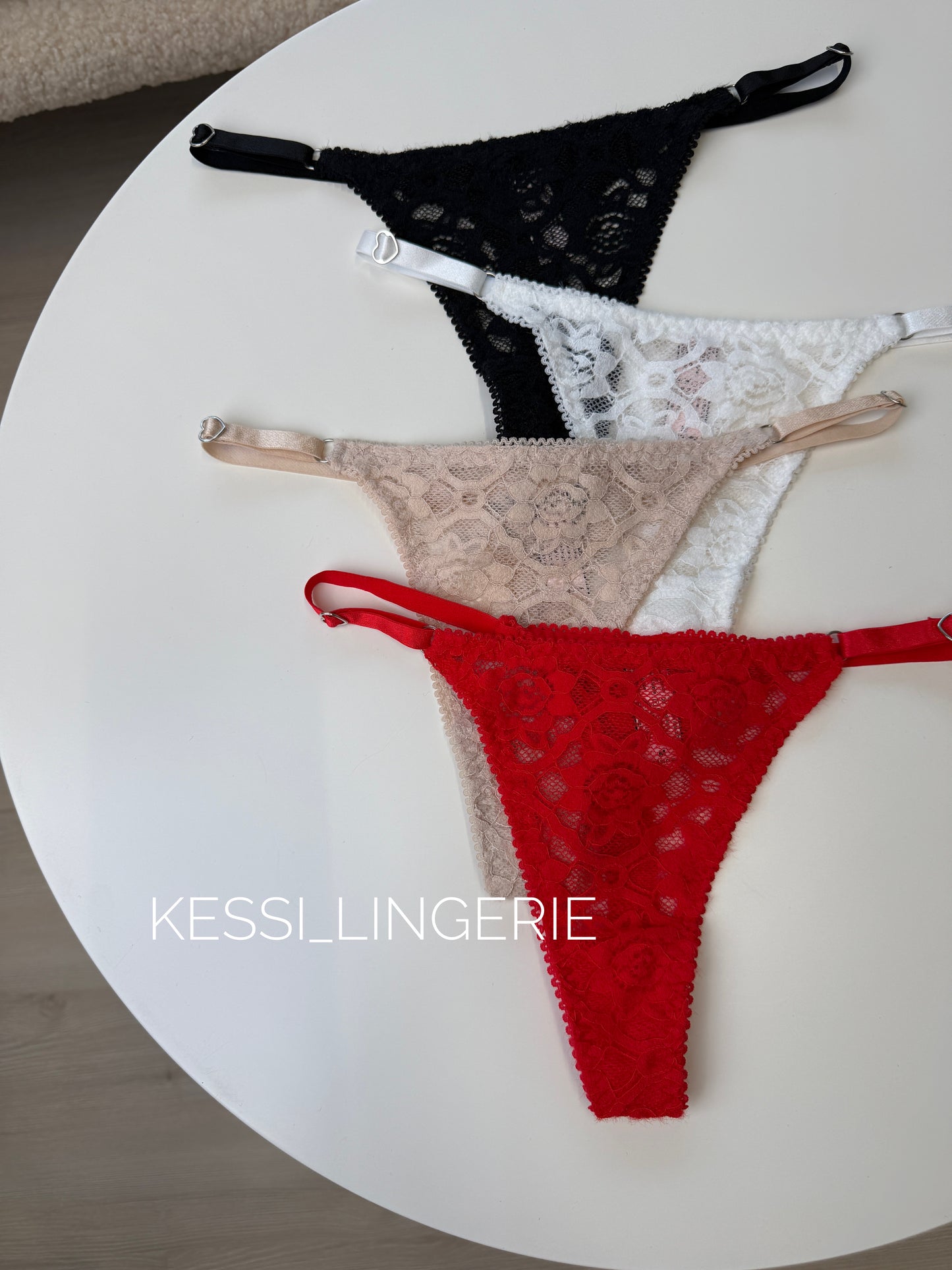 Мереживні стрінги (00860)