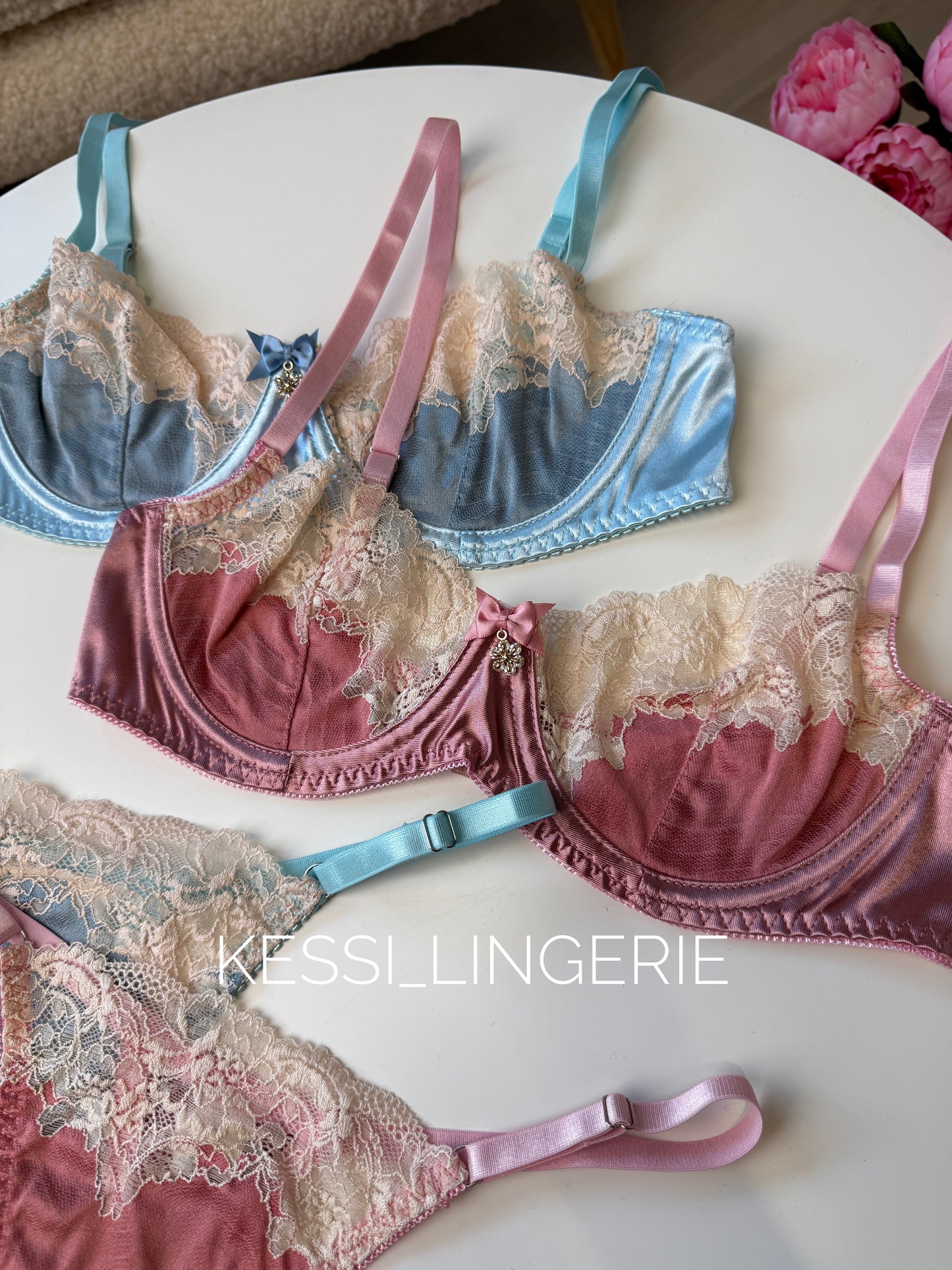 Комплект гладенький з мереживом (00848)