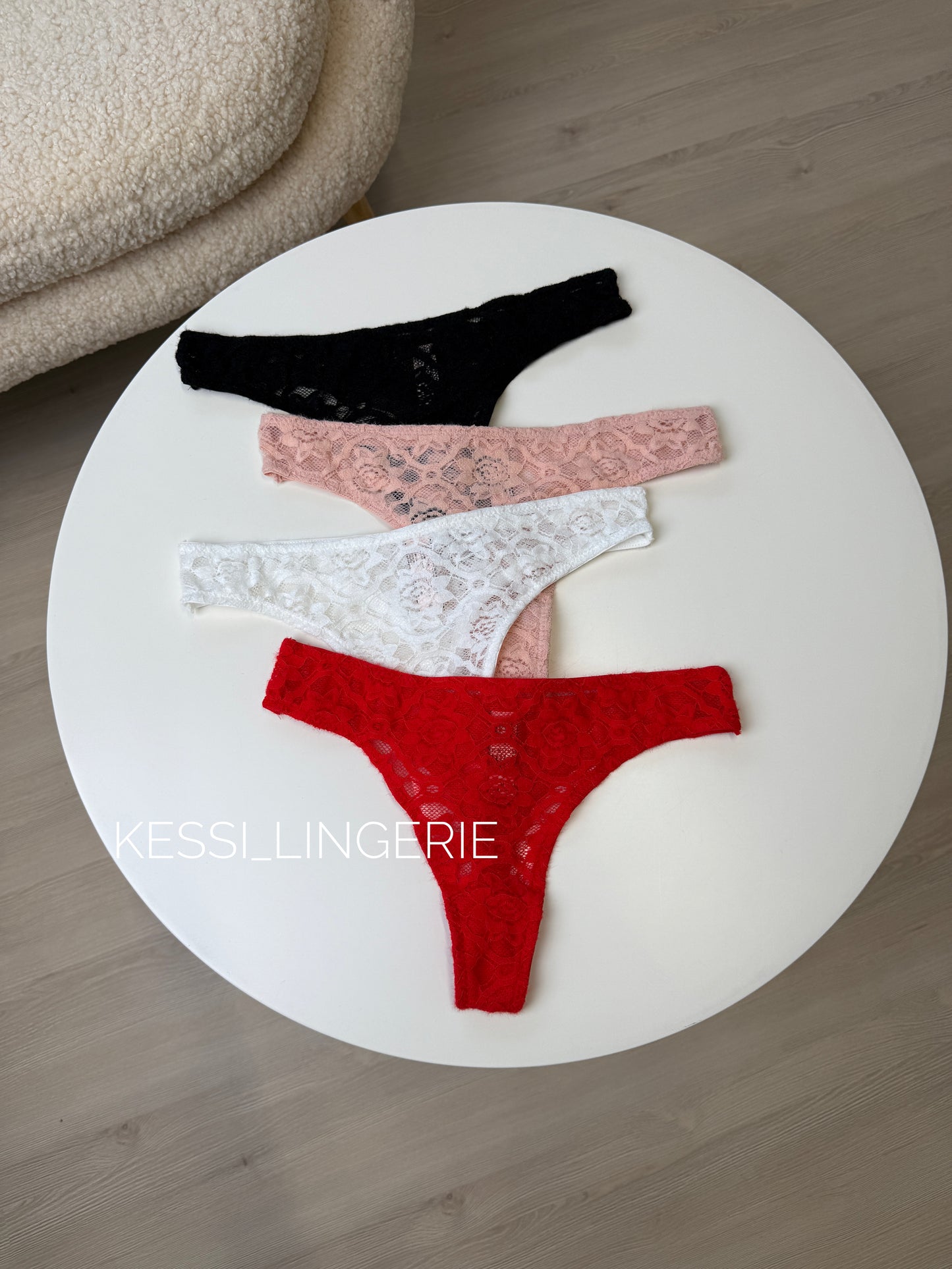 Мереживні стрінги (00863)