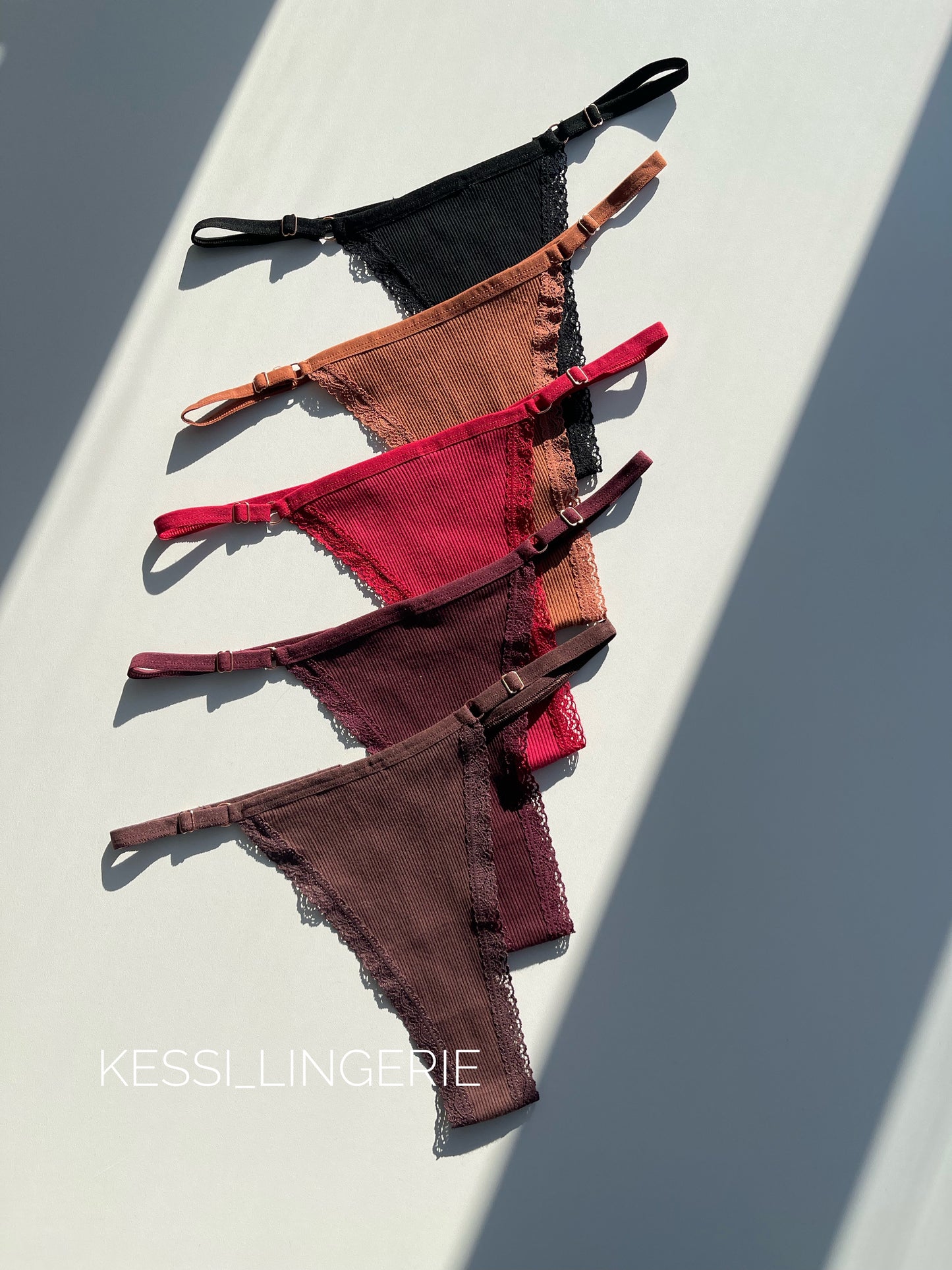 Стрінги на регуляторах (00486)