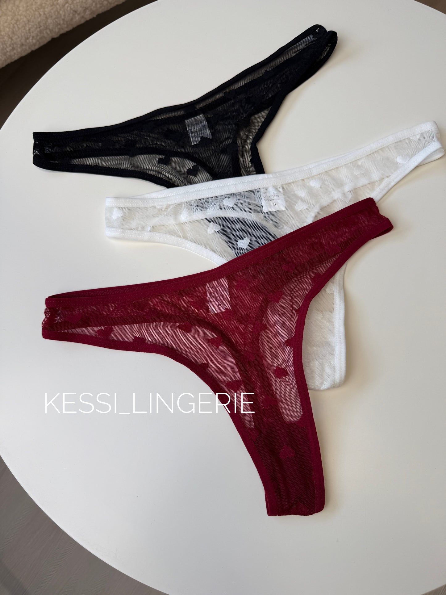 Стрінги в сіточку (00847)