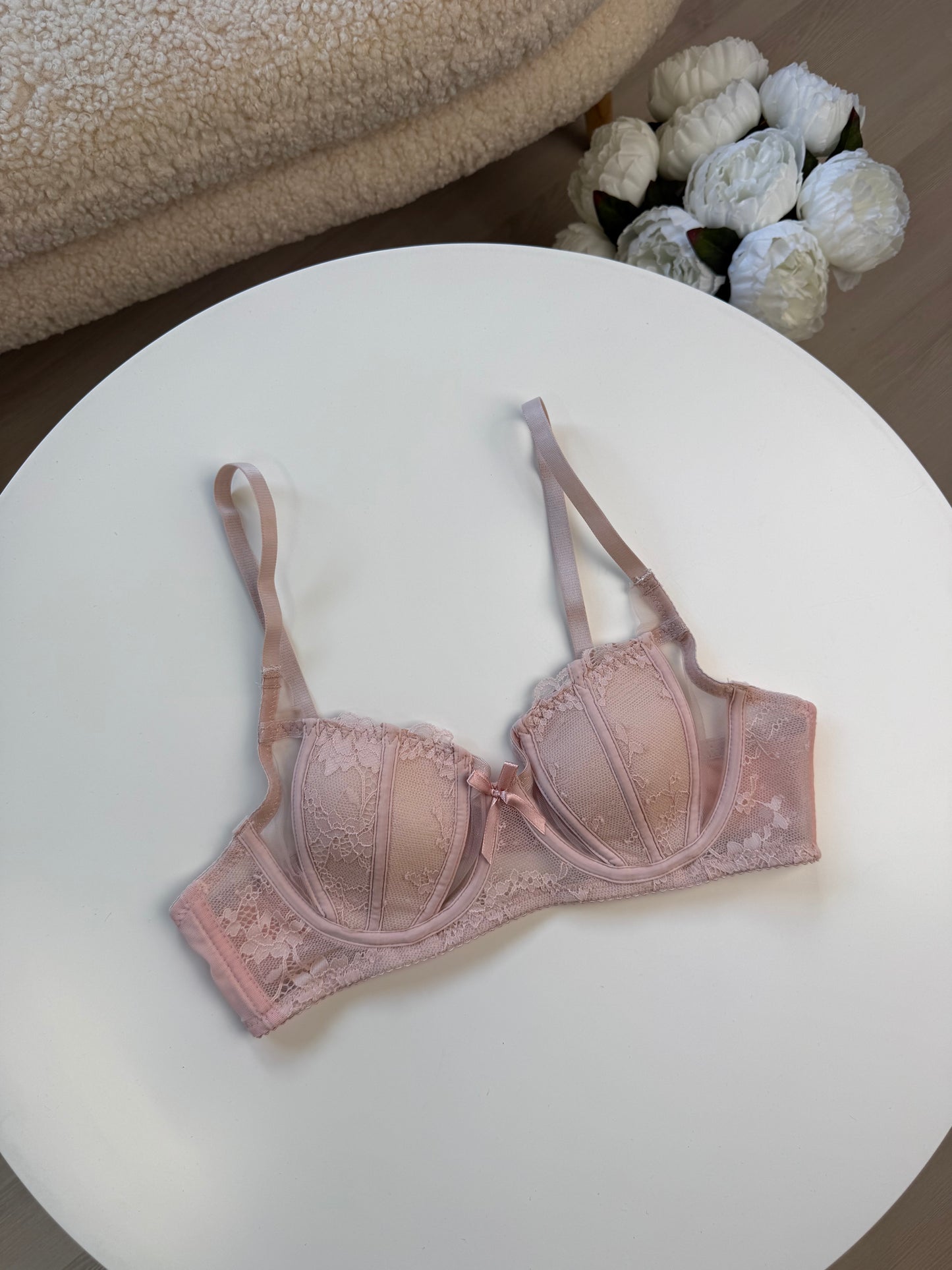 Мереживний бюстгальтер (Є ДЕФЕКТ)