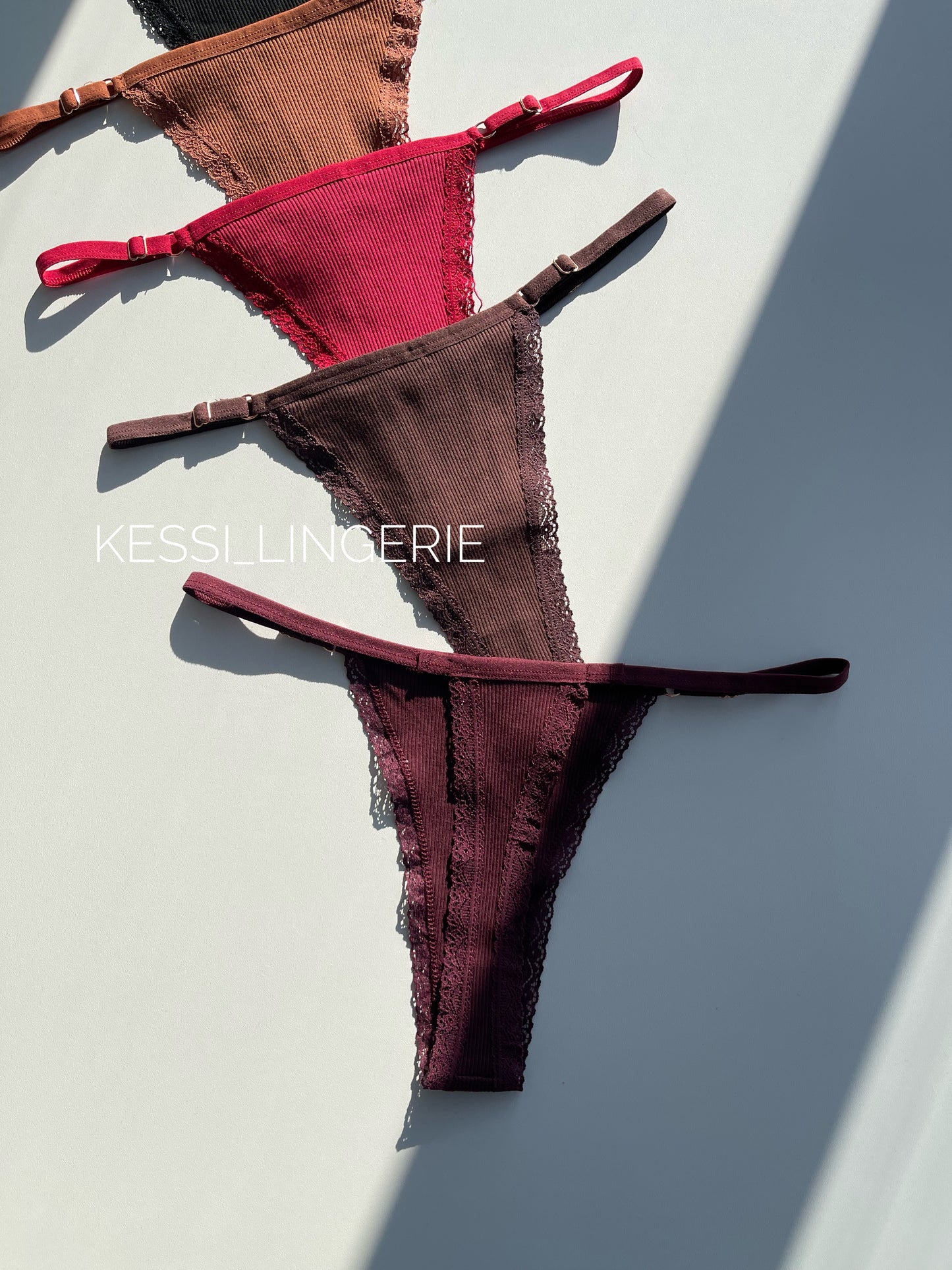 Стрінги на регуляторах (00486)