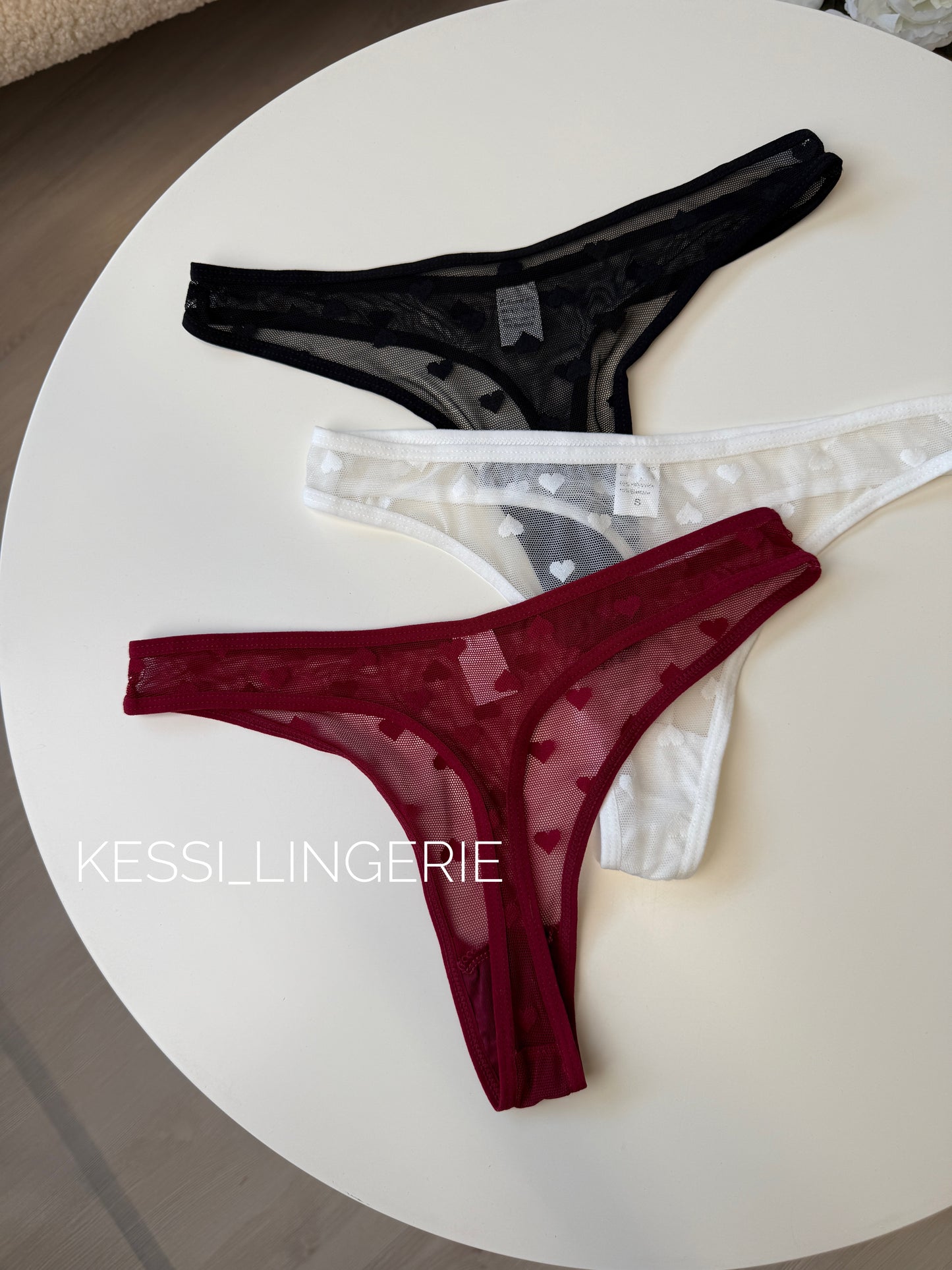 Стрінги в сіточку (00847)