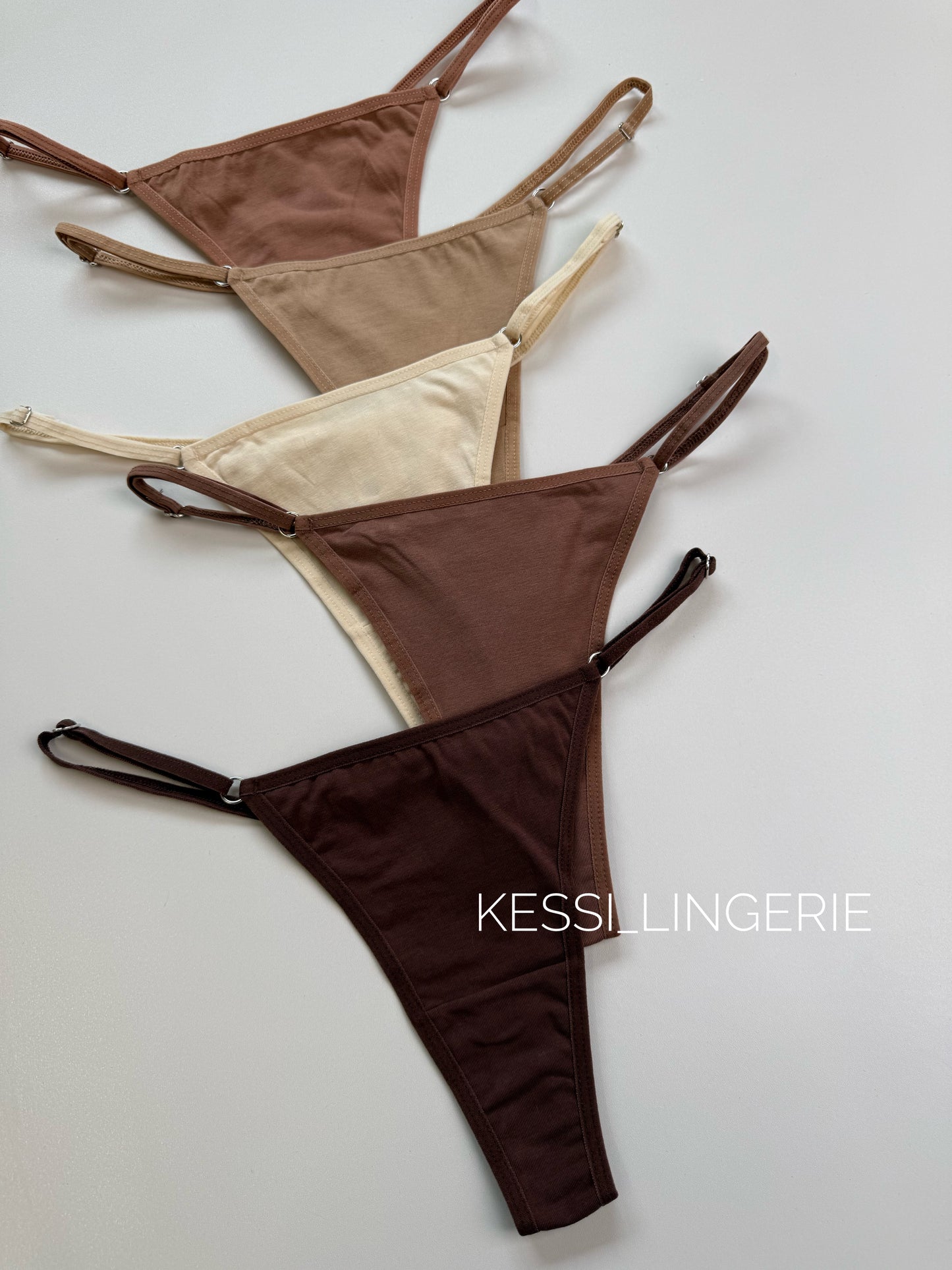 Стрінги на регуляторах (00932)